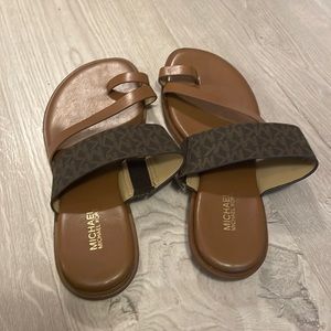 Mk sandals